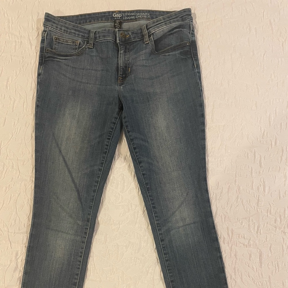GAP legging skimmer